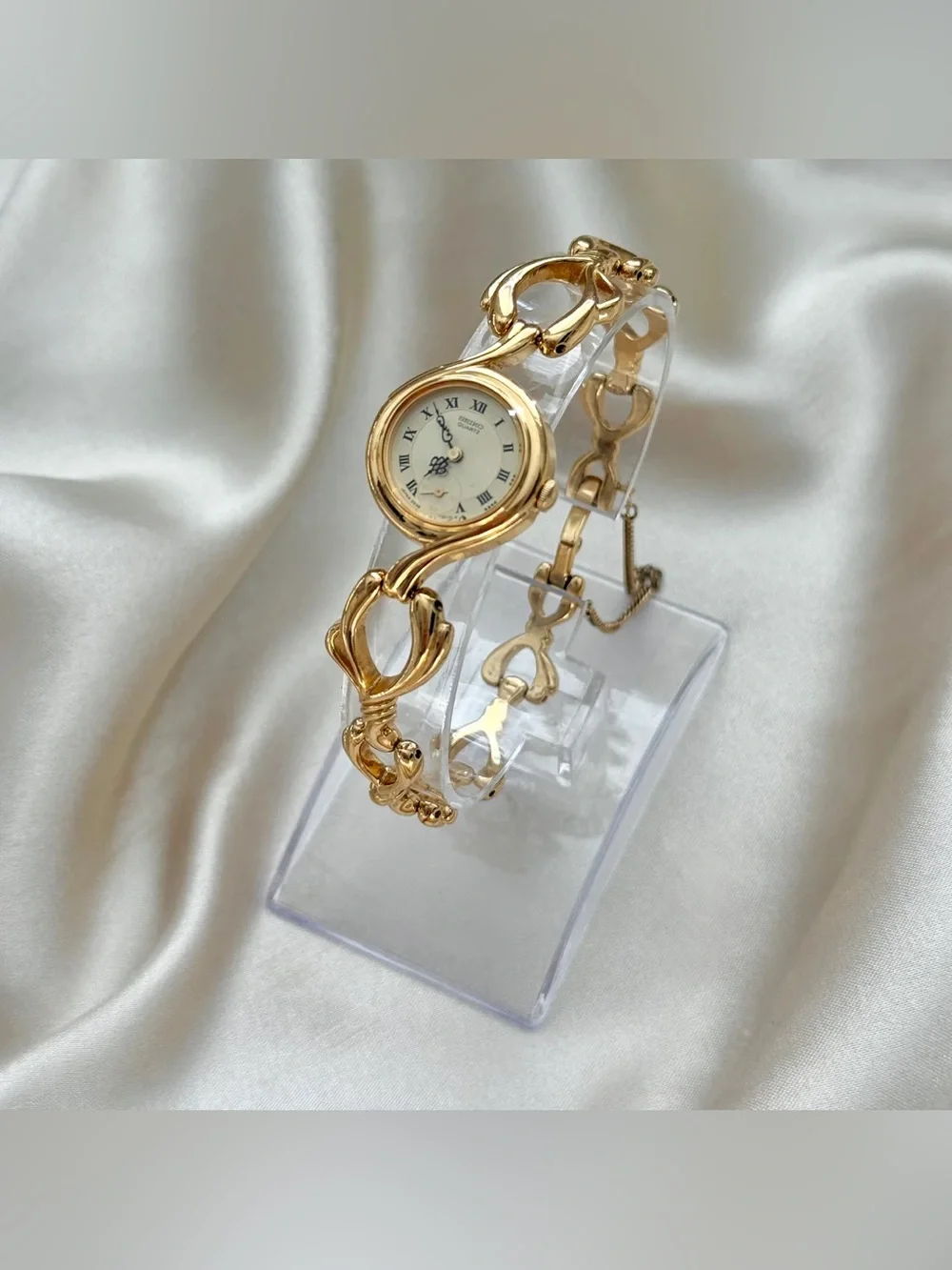 Seiko elegant extremely